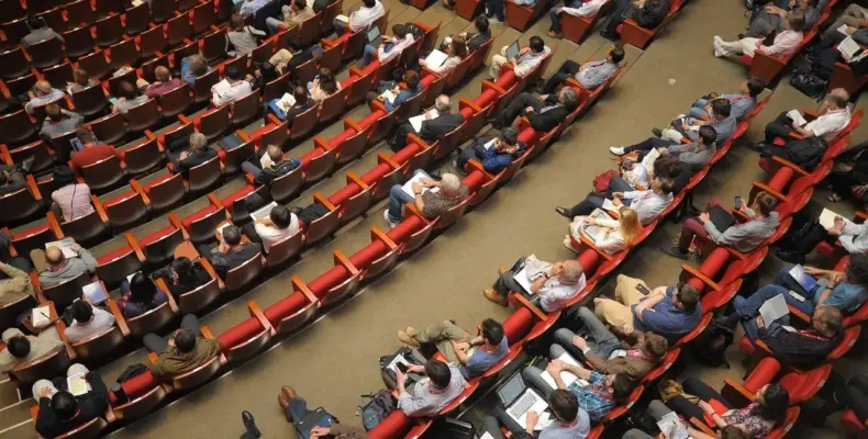 Familiebudget uden stress: Smarte vaner, lommepenge og fælles mål